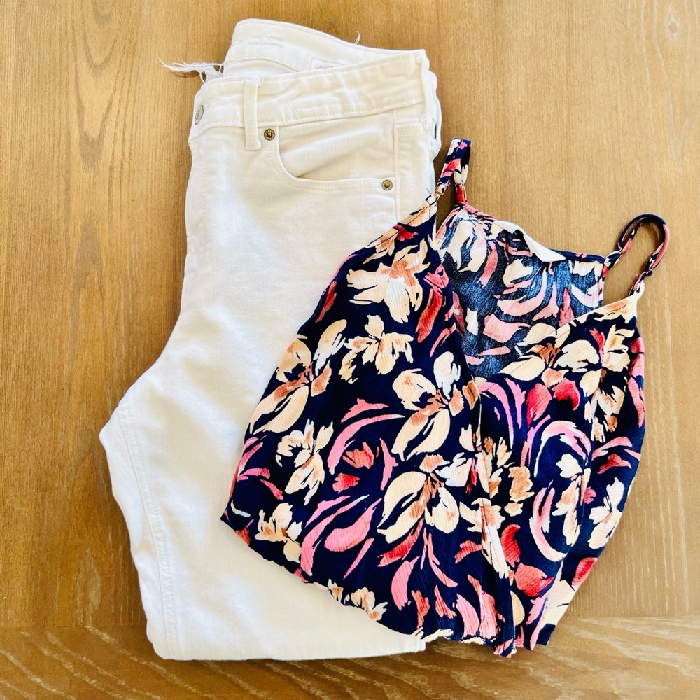 Market & Spruce Floral Faux Wrap Top - Size Large